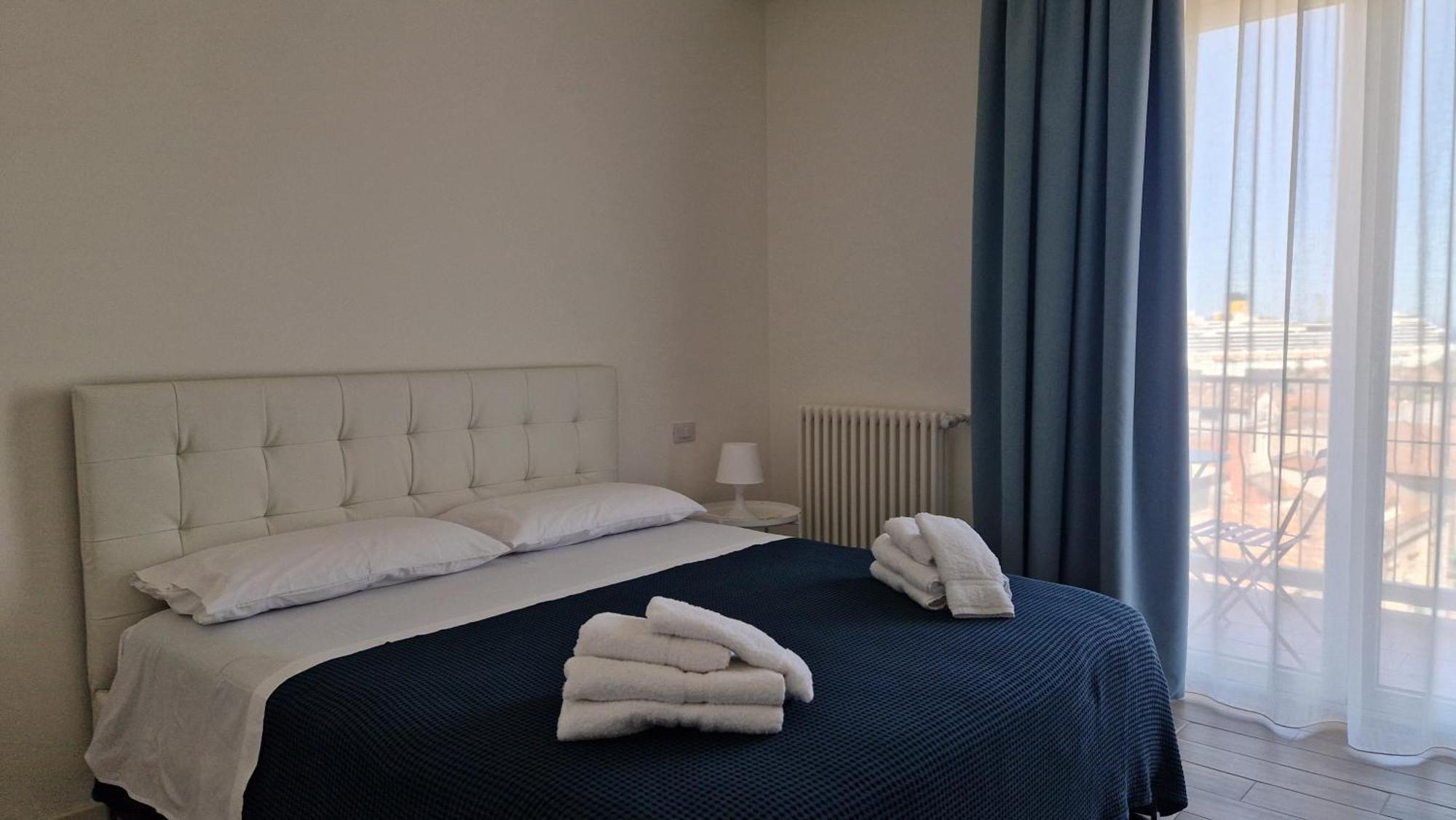Orlando Rooms CTA Exterior foto